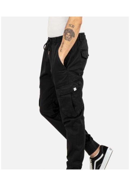 PANTALON CHICO CARGO REELL COLOR NEGRO