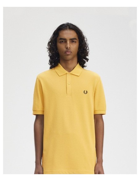 POLO CHICO FRED PERRY COLOR AMARILLO