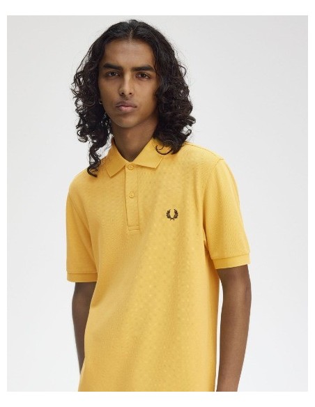POLO CHICO FRED PERRY COLOR AMARILLO