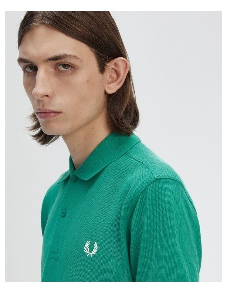 POLO CHICO FRED PERRY COLOR VERDE MANZANA