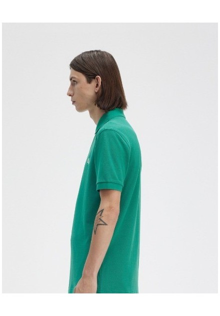 POLO CHICO FRED PERRY COLOR VERDE MANZANA