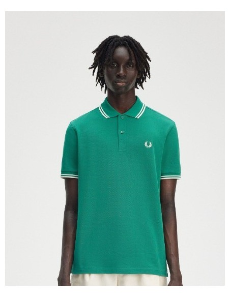 POLO CHICO FRED PERRY COLOR Y37 VERDE