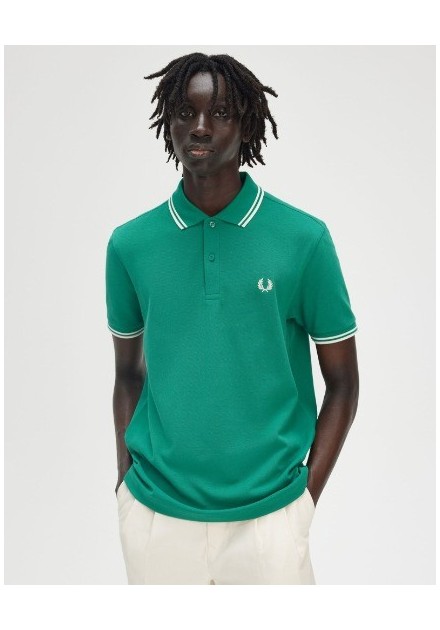 POLO CHICO FRED PERRY COLOR Y37 VERDE