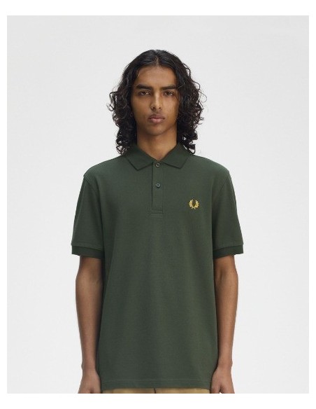 POLO CHICO FRED PERRY COLOR  VERDE