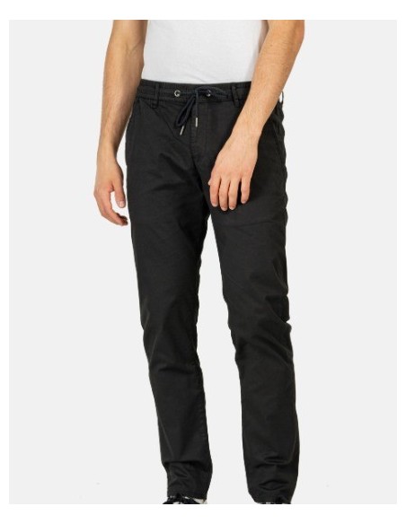 PANTALON CHICO REELL CHINO COLOR NEGRO