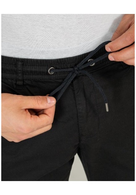 PANTALON CHICO REELL CHINO COLOR NEGRO