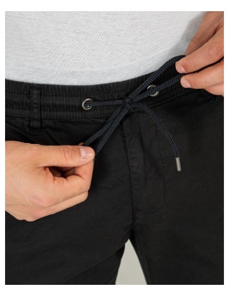 PANTALON CHICO REELL CHINO COLOR NEGRO