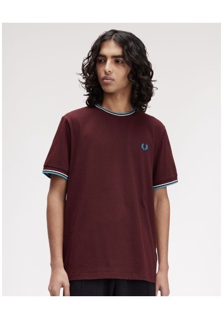 CAMISETA UNISEX FRED PERRY COLOR 77 BURDEOS