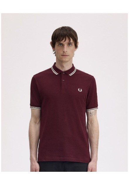 POLO CHICO FRED PERRY COLOR 44 BURDEOS