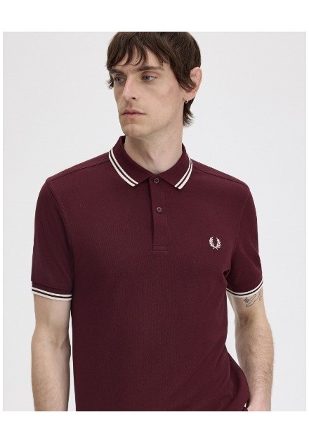 POLO CHICO FRED PERRY COLOR 44 BURDEOS