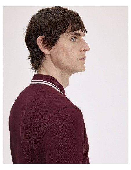 POLO CHICO FRED PERRY COLOR 44 BURDEOS