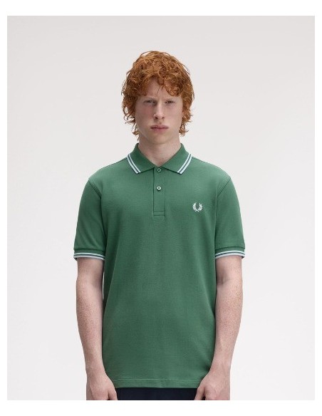 POLO CHICO FRED PERRY COLOR 45 VERDE