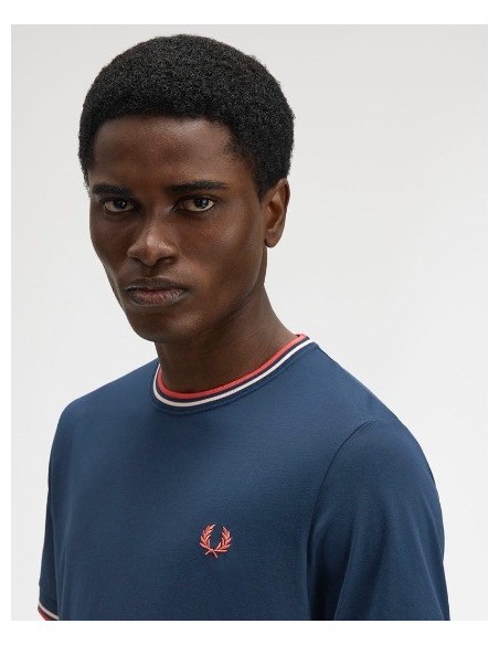 CAMISETA UNISEX FRED PERRY COLOR 83 MARINO